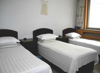 Chengde Changhong Hotel Екстериор снимка